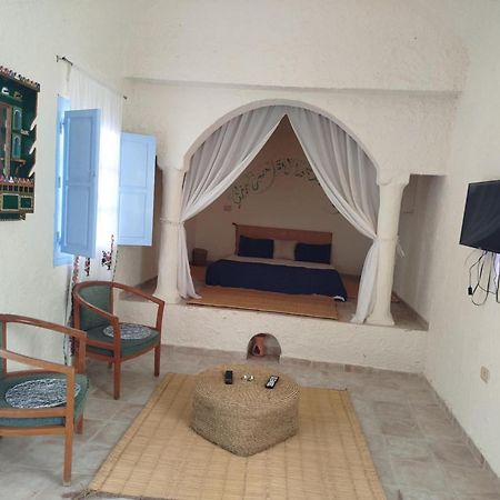 Dar El Jerbiya Hotel Midun Kültér fotó