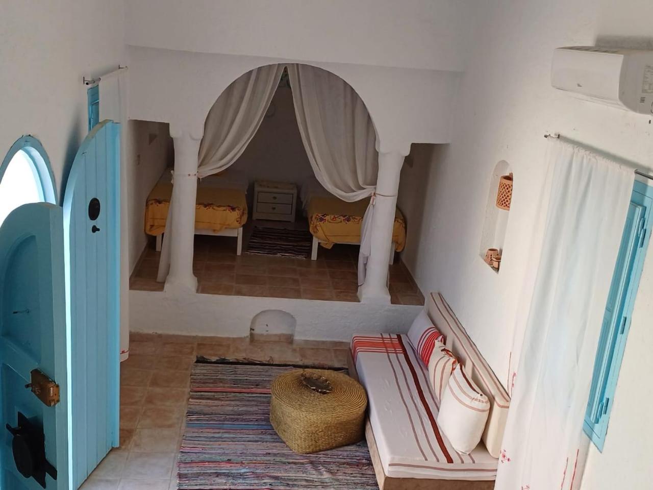 Dar El Jerbiya Hotel Midun Kültér fotó
