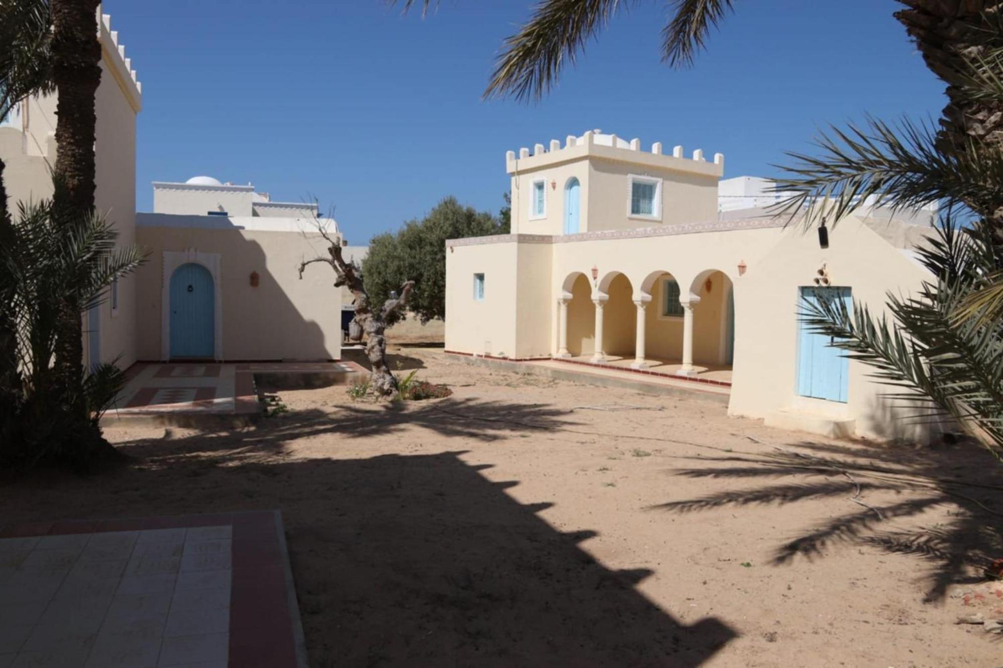 Dar El Jerbiya Hotel Midun Kültér fotó